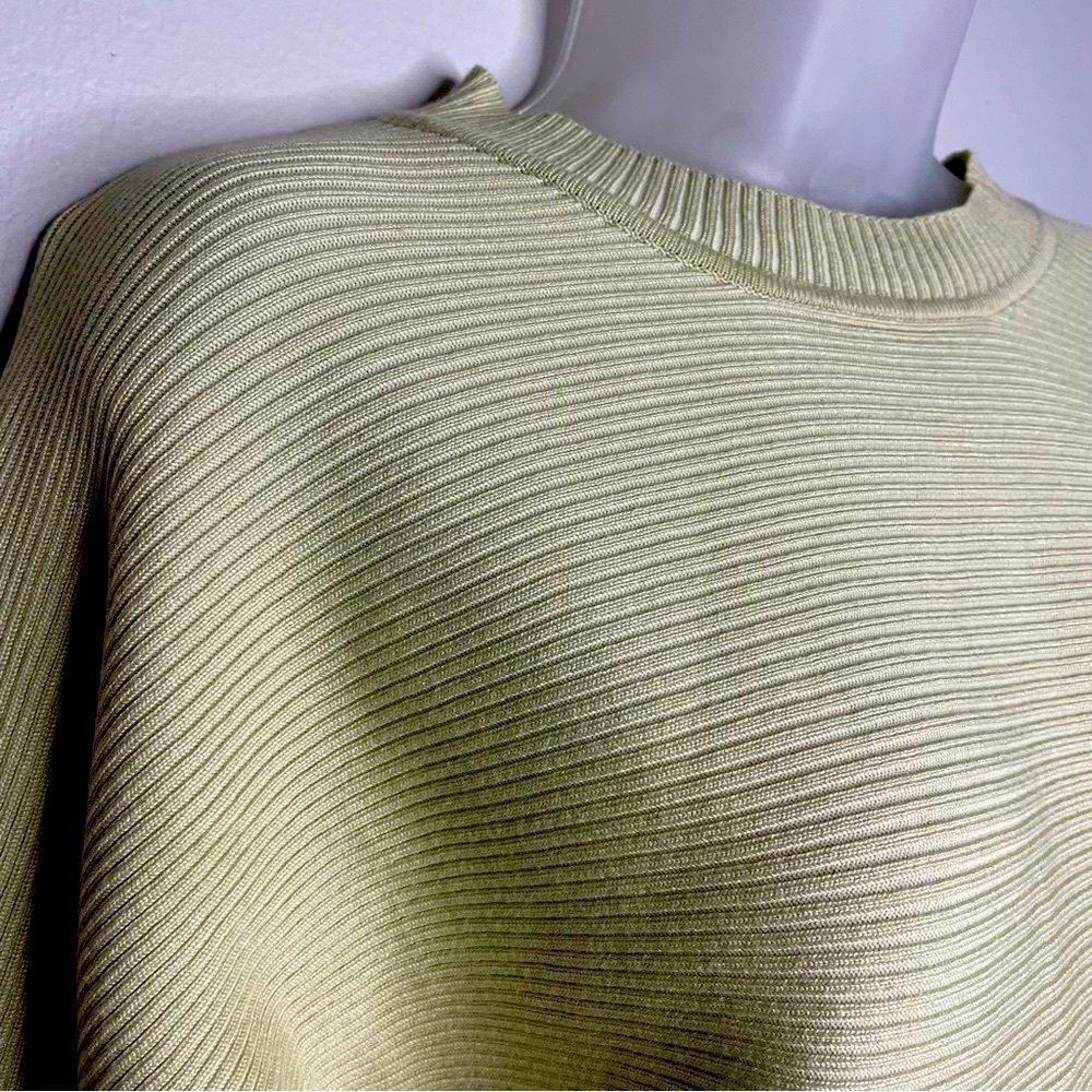 Pink Rose Vintage Ribbed Sweater - Picture 3 of 10